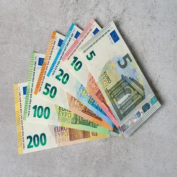 Counterfeit Euro Banknotes